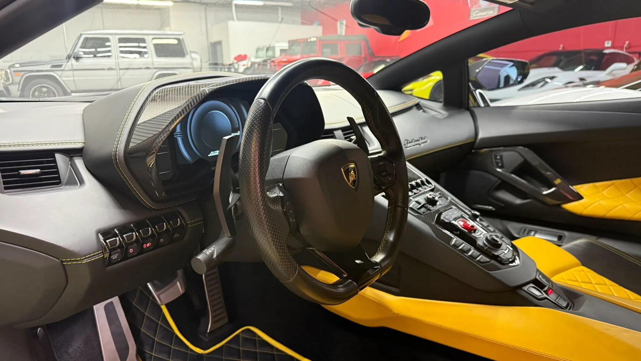 Used 2018 Lamborghini Aventador S AWD/4WD image 7