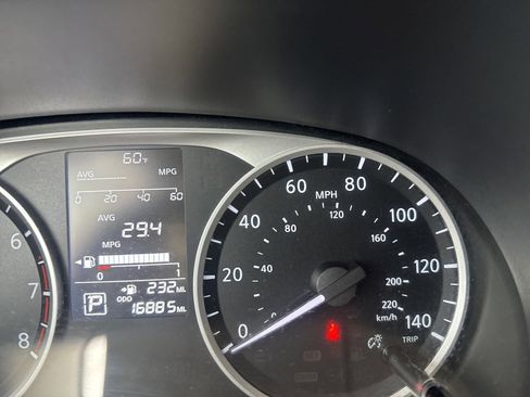 Certified 2024 Nissan Kicks S image 29