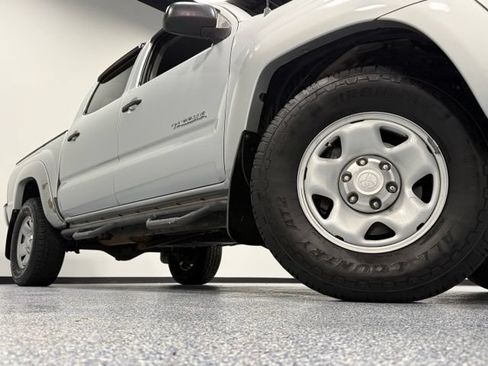 Used 2006 Toyota Tacoma PreRunner RWD image 3