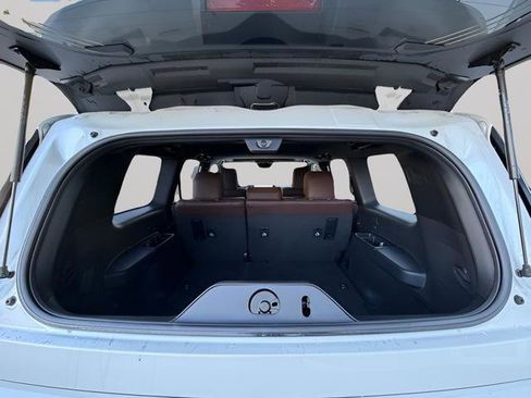 Used 2024 Toyota Land Cruiser image 32