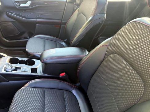 Used 2024 Ford Escape ST-Line w/ Tech Pack #1 AWD/4WD image 14