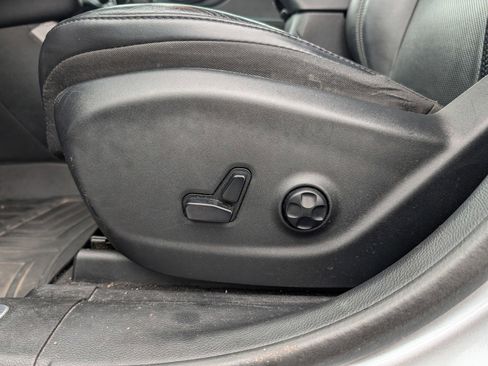 Used 2020 Jeep Cherokee Limited image 20