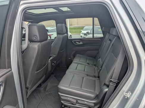 Used 2023 Chevrolet Tahoe Z71 w/ Luxury Package AWD/4WD image 10