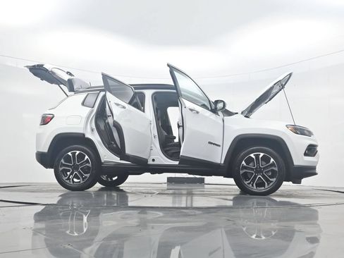 Used 2022 Jeep Compass Limited AWD/4WD image 42