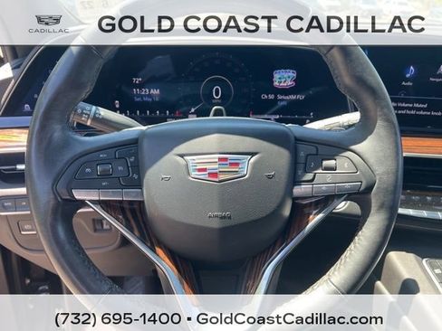 Used 2022 Cadillac Escalade Premium Luxury AWD/4WD image 24