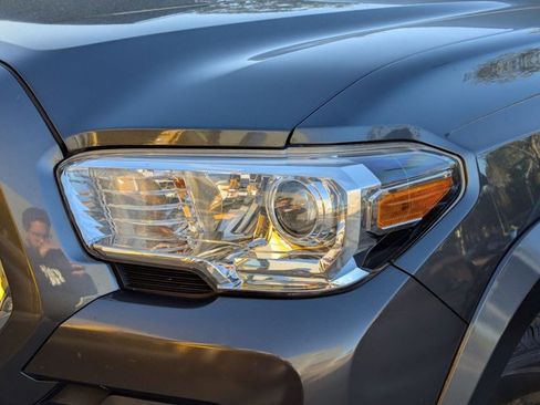 Used 2021 Toyota Tacoma SR5 image 2