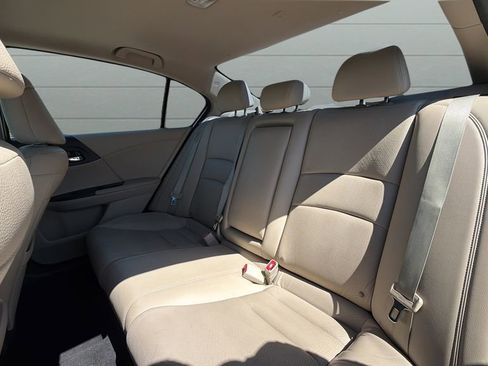 Used 2017 Honda Accord EX-L image 23