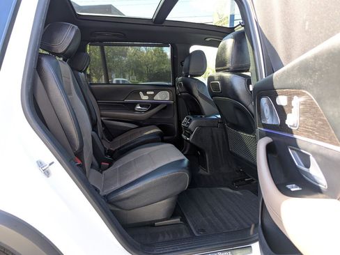 Used 2020 Mercedes-Benz GLS 450 4MATIC image 36
