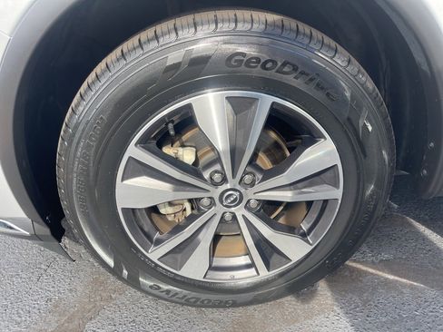 Certified 2023 Nissan Murano SV image 25