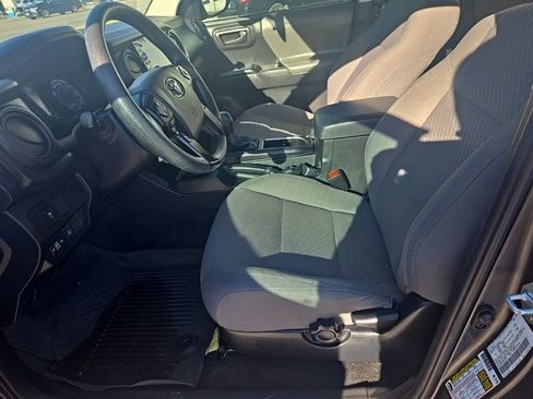 Used 2022 Toyota Tacoma SR image 12