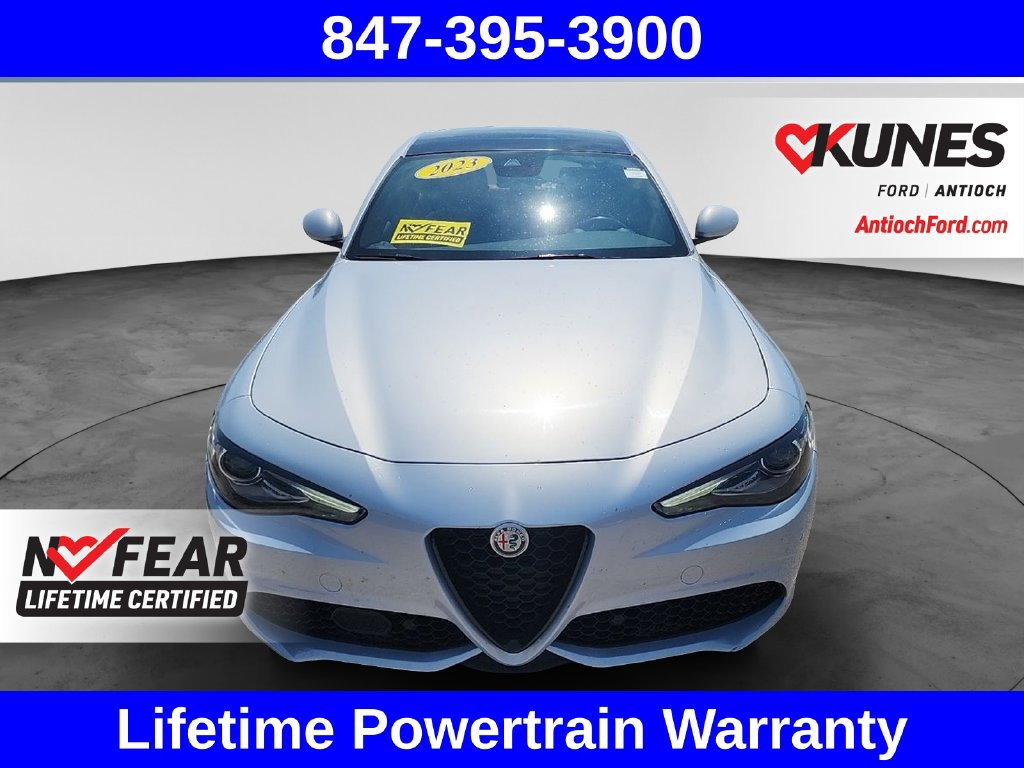 Used 2023 Alfa Romeo Giulia Sprint RWD image 2