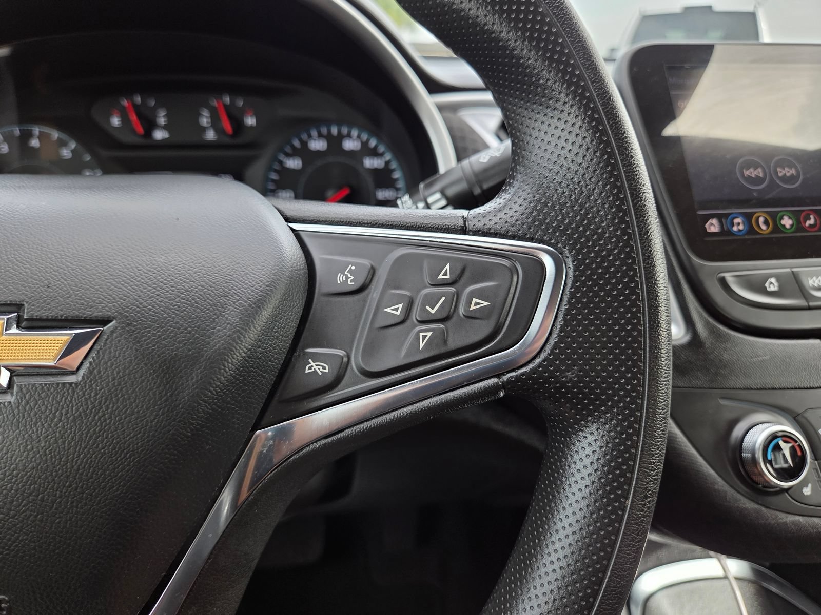 Used 2024 Chevrolet Malibu LT FWD image 43