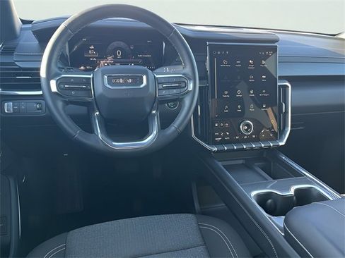 Certified 2025 GMC Acadia Elevation image 17