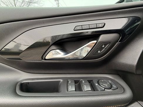 Used 2024 GMC Terrain AT4 image 14