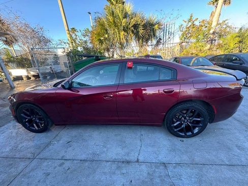 Used 2022 Dodge Charger SXT w/ Plus Group image 8