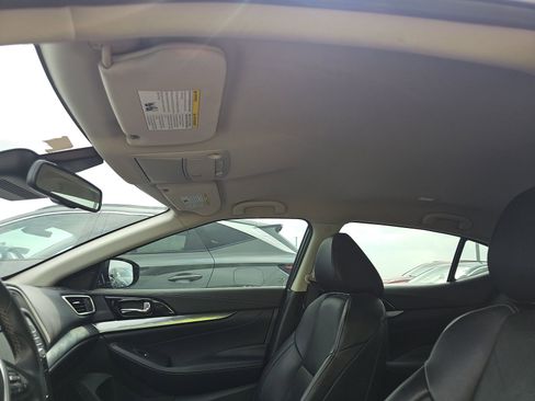 Used 2022 Nissan Maxima SV w/ Floor Mat Group FWD image 18