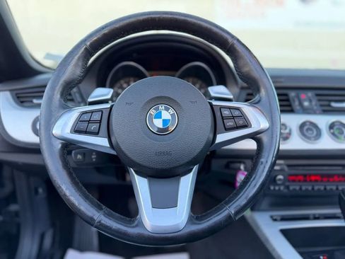 Used 2009 BMW Z4 sDrive30i image 40