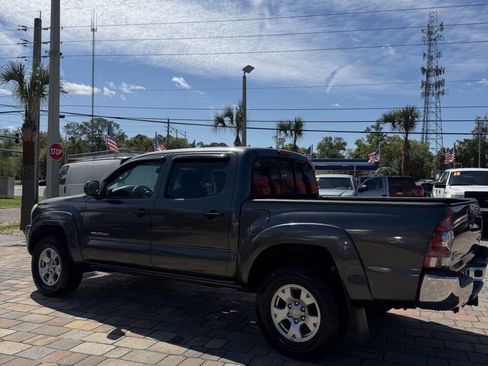 Used 2011 Toyota Tacoma PreRunner w/ TRD Off-Road Pkg image 10