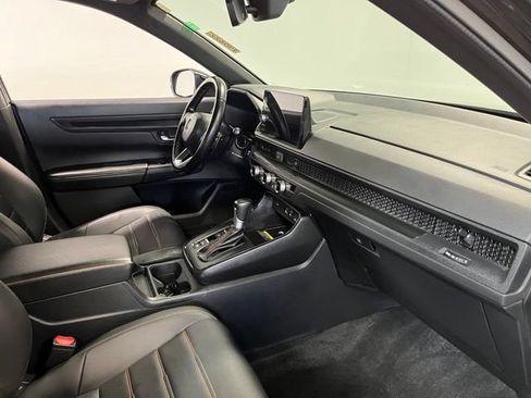 Used 2025 Honda CR-V Sport-L image 11