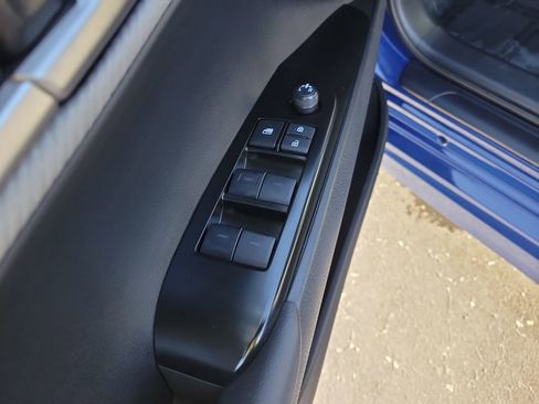 Used 2025 Toyota Camry SE image 17