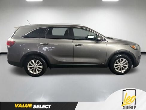 Used 2016 Kia Sorento LX AWD/4WD image 7