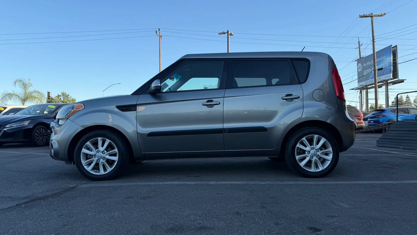 Used 2012 Kia Soul + FWD image 8