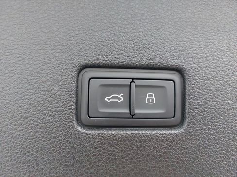 Used 2022 Audi RS Q8 image 15