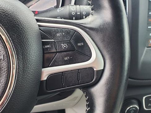 Used 2020 Jeep Compass Latitude w/ Popular Equipment Group AWD/4WD image 12