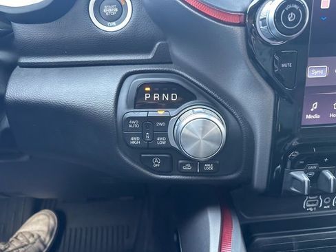 Used 2025 RAM 1500 Rebel image 39
