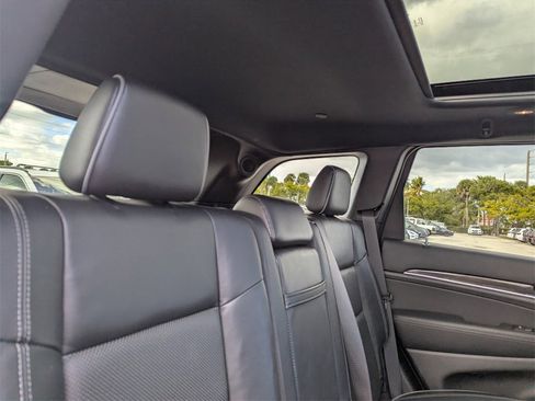 Used 2020 Jeep Grand Cherokee Overland image 14