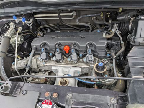 Used 2018 Honda HR-V EX-L image 10