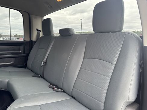 Used 2019 RAM 1500 Express w/ Express Value Package image 25