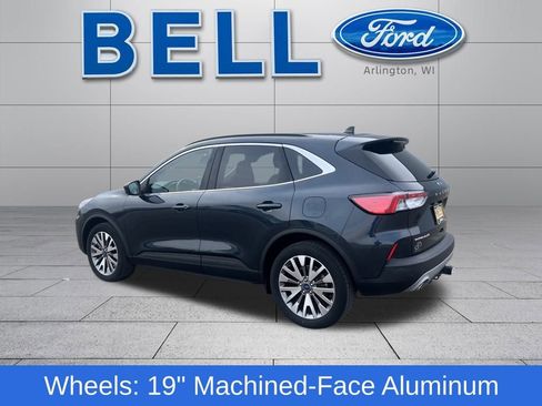 Certified 2022 Ford Escape Titanium w/ Class II Trailer Tow Package image 6
