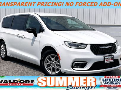 Used 2024 Chrysler Pacifica Touring-L