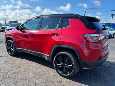 Used 2018 Jeep Compass Latitude AWD/4WD image 6