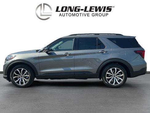 Used 2025 Ford Explorer ST-Line w/ Premium Package RWD image 2