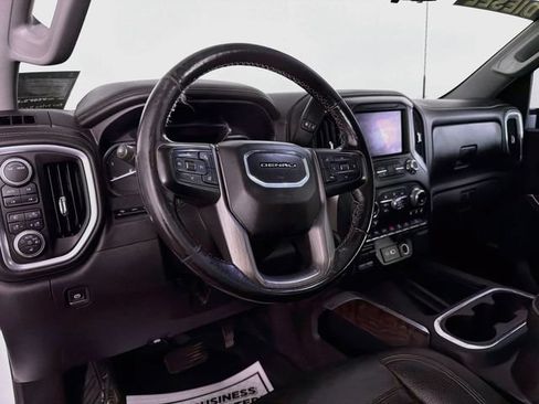 Used 2021 GMC Sierra 2500 Denali w/ Denali Ultimate Package AWD/4WD image 9