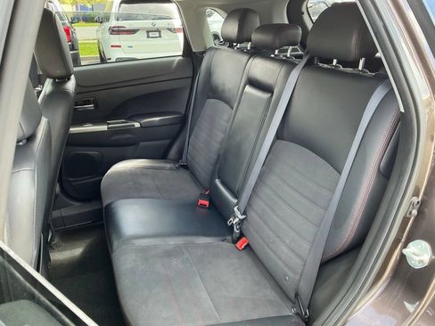 Used 2024 Mitsubishi Outlander Sport AWD image 27