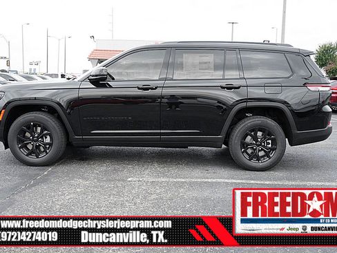 New 2024 Jeep Grand Cherokee L Altitude image 2