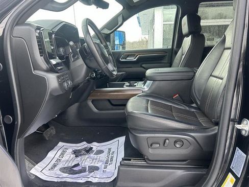 Used 2024 Chevrolet Silverado 2500 High Country w/ Midnight Edition image 36