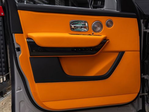 New 2026 Rolls-Royce Cullinan Black Badge image 24