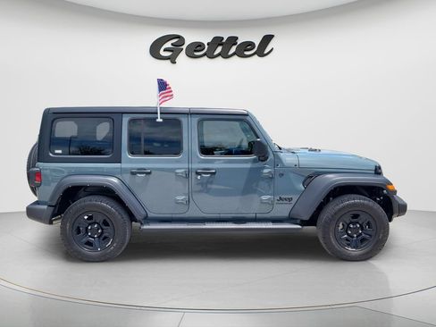 Used 2025 Jeep Wrangler Unlimited Sport AWD/4WD image 3