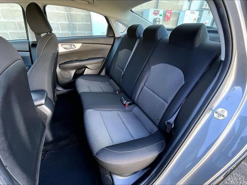 Used 2022 Kia Forte LXS image 23