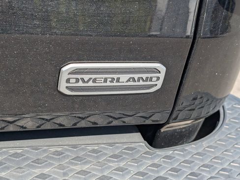 Used 2022 Jeep Gladiator Overland w/ Popular Equipment Package AWD/4WD image 6