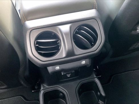 New 2026 Jeep Gladiator Mojave AWD/4WD image 16