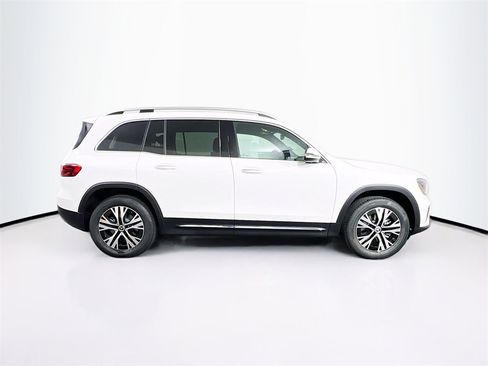 New 2026 Mercedes-Benz GLB 250 4MATIC image 8