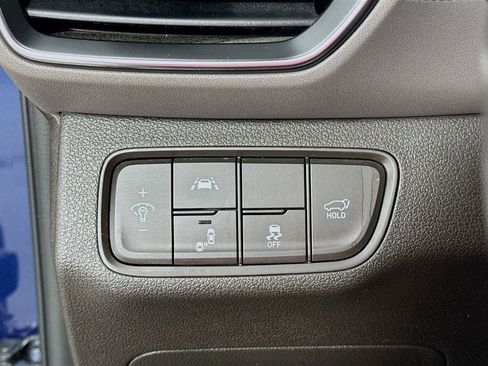 Used 2020 Hyundai Santa Fe Limited image 10