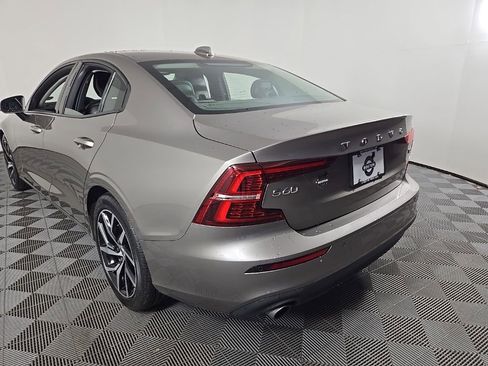 Used 2019 Volvo S60 T5 Momentum w/ Premium Package FWD image 12