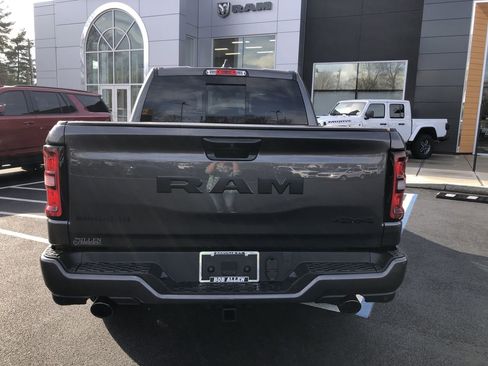 New 2026 RAM 1500 4x4 Crew Cab image 18