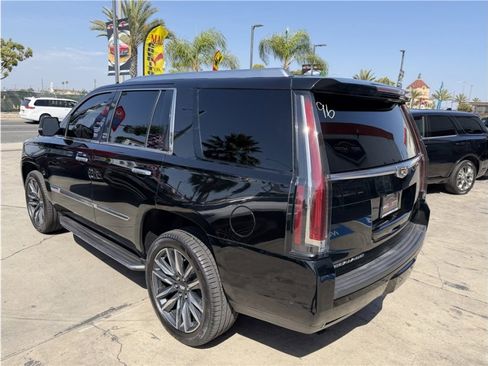 Used 2017 Cadillac Escalade Premium Luxury RWD image 11